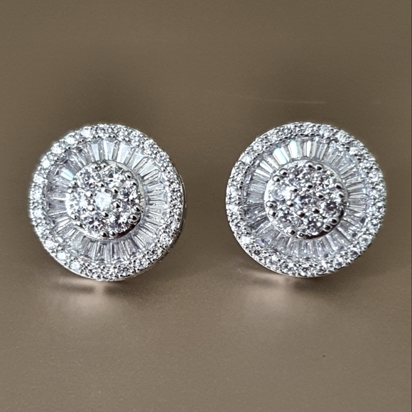 Pretty Silver Round Diamond Earrings - Picture 2 of 4